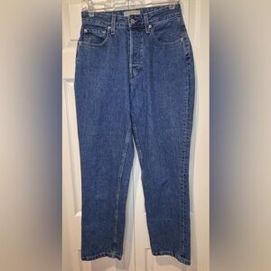 Everlane The curvy 90's Cheeky straight jeans. Size 28 regular. EUC.